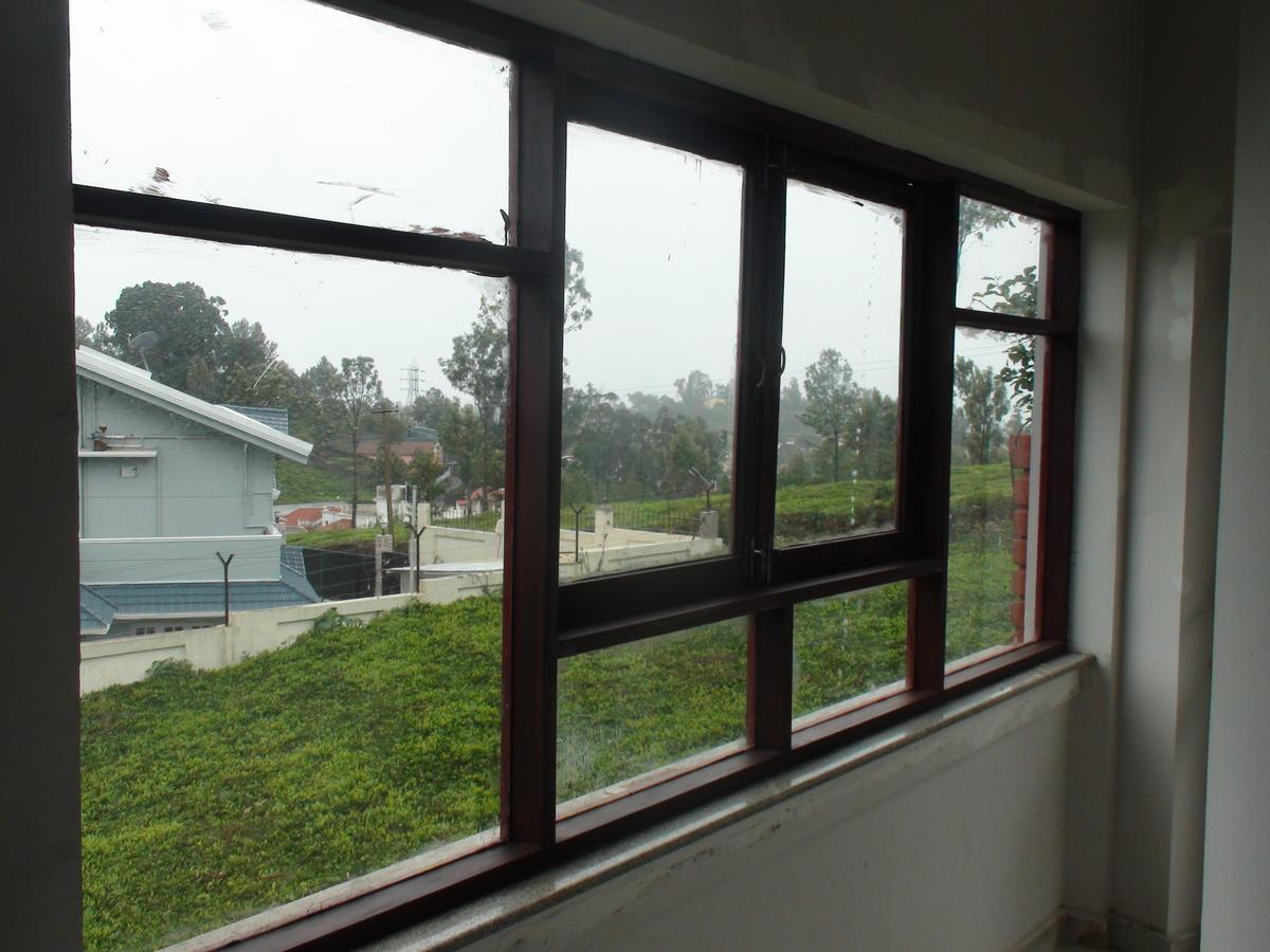Myspace Holiday Inn Ooty Eksteriør billede